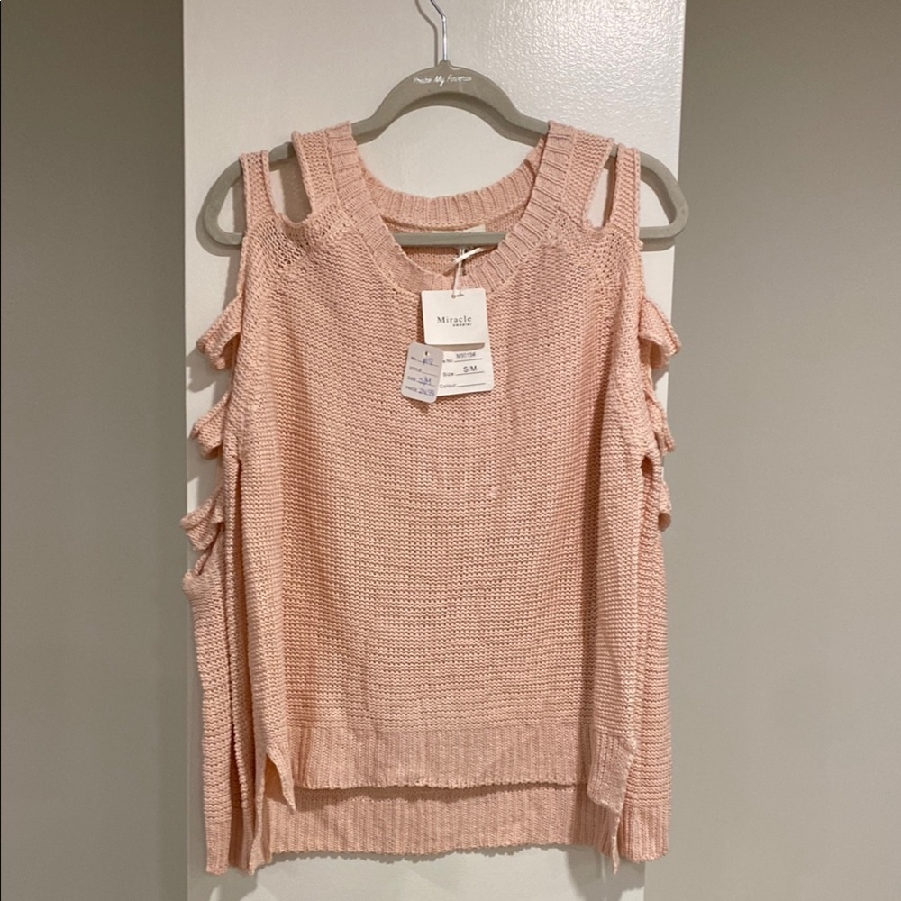 PRETTY IN PINK!! NWT Miracle womens crew neck sweater with cut out sleeves.